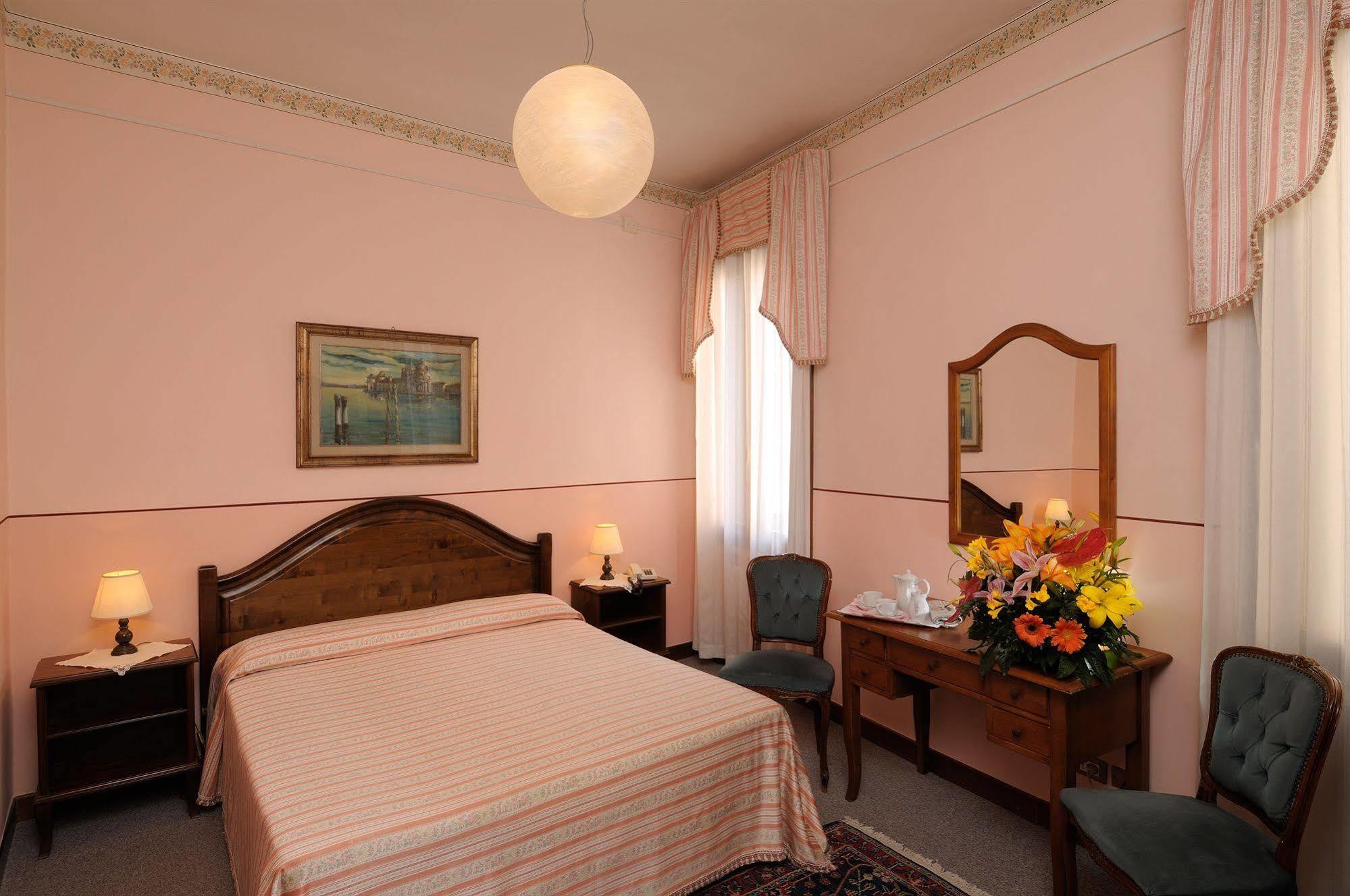 De L'Alboro Hotel Венеция Екстериор снимка